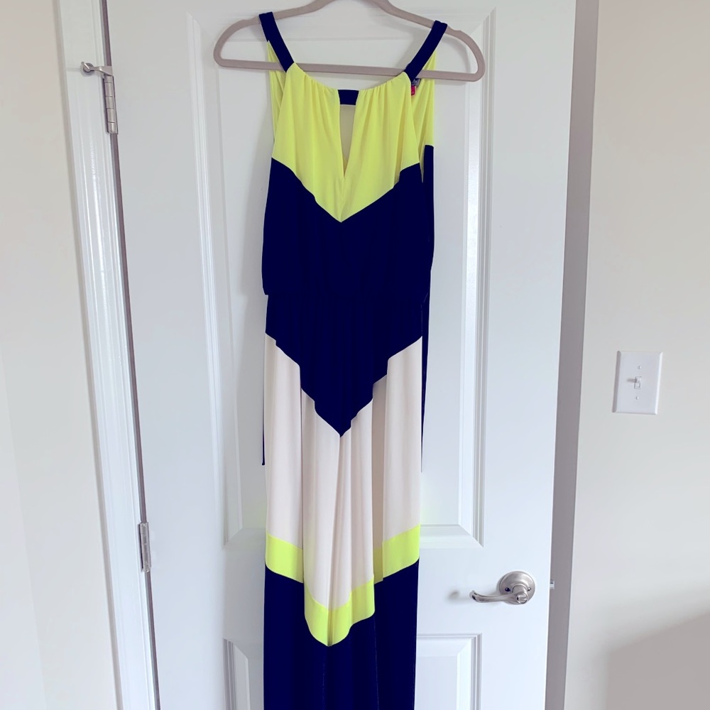 Vince Camuto maxi dress